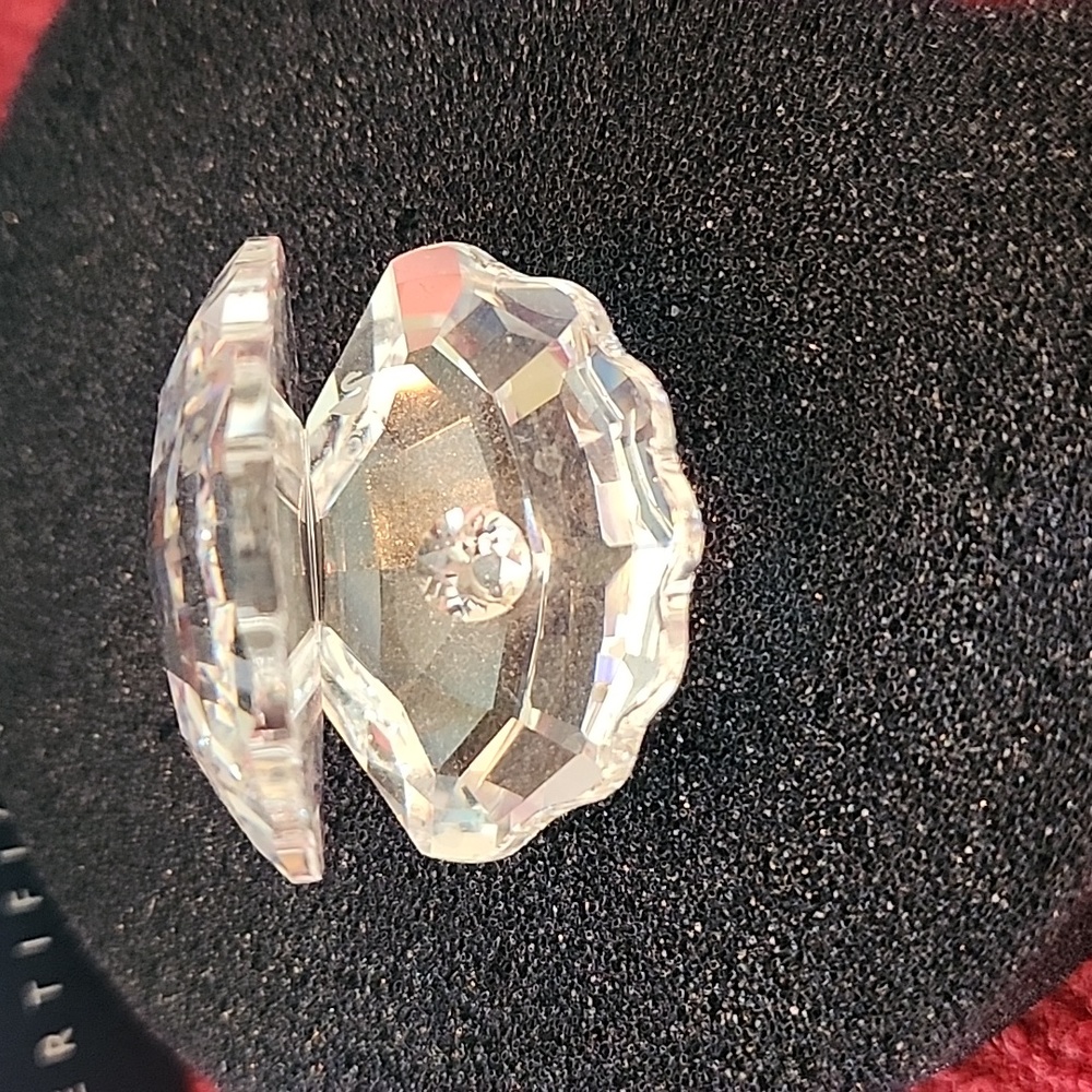 Swarovski clam shell